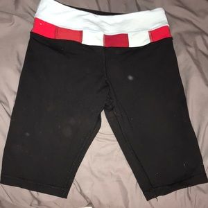 Lululemon stretchy biker shorts